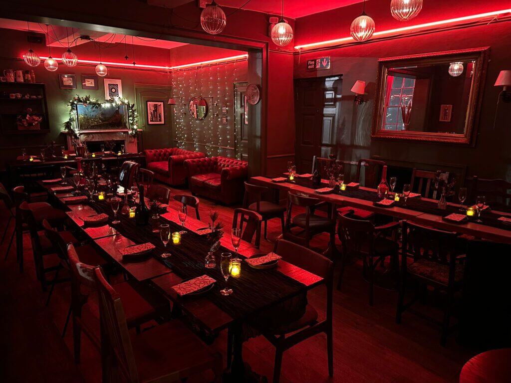 Christmas - smokers xmas sitdown